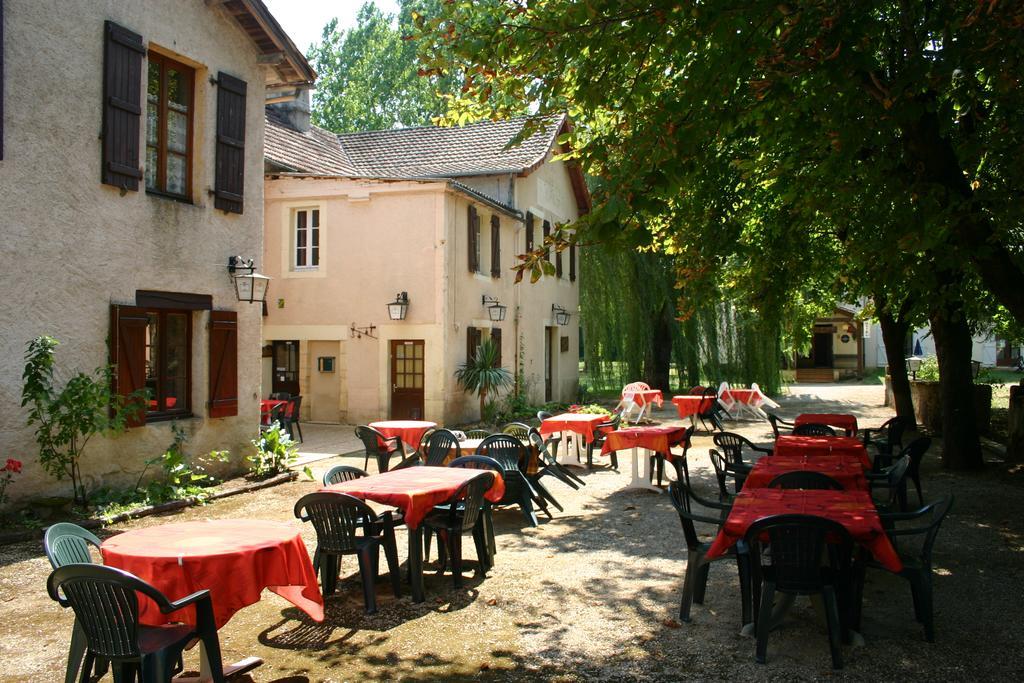 Hotel Du Parc Thonac Exterior photo